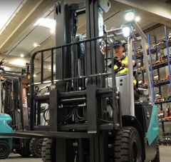 Xe nâng điện 3 bánh Baoli KBET 15-20Li