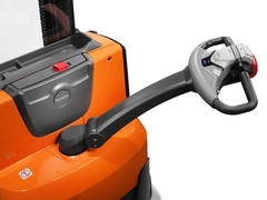 Xe nâng điện stacker BT Staxio SWE145-200