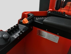 Xe nâng điện đa chiều đứng lái MQ Series 3 tấn