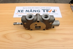 Ngăn kéo chia dầu (van 2 chiều) xe nâng đường kính 10mm hiệu Total source. Mã P.00066