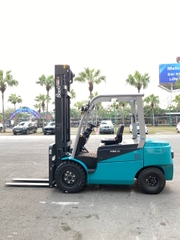 Thuê xe nâng điện 3.5 tấn Baoli KBE35-Li-01. Nâng cao 4.5m. Sản xuất 2025. Mới 100%. Mã XM.B35BAS45.00827