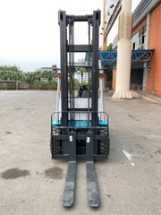 Thuê xe nâng điện 3.5 tấn Baoli KBE35-Li-01. Nâng cao 4.5m. Sản xuất 2025. Mới 100%. Mã XM.B35BAS45.00827