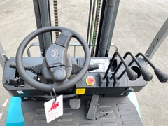 Thuê xe nâng điện 3.5 tấn Baoli KBE35-Li-01. Nâng cao 4.5m. Sản xuất 2025. Mới 100%. Mã XM.B35BAS45.00827