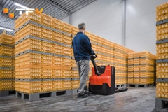 Xe nâng tay điện BT Levio LWE200