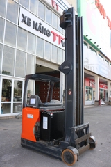 Xe nâng hàng,hiệu LINDE,động cơ điện, model R20-01 ,số khung H21120E02390, sức nâng 2000kg .Năm sx 2014 .Hàng đã qua sử dụng - XC.R20LIT975.00317