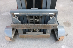 Xe nâng hàng,hiệu LINDE,động cơ điện, model R20-01 ,số khung H21120E02390, sức nâng 2000kg .Năm sx 2014 .Hàng đã qua sử dụng - XC.R20LIT975.00317