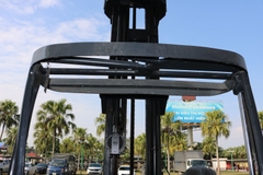 Xe nâng hàng,hiệu LINDE,động cơ điện, model R20-01 ,số khung H21120E02390, sức nâng 2000kg .Năm sx 2014 .Hàng đã qua sử dụng - XC.R20LIT975.00317