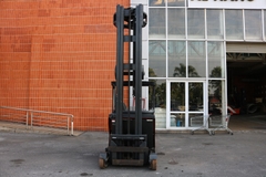 Xe nâng hàng,hiệu LINDE,động cơ điện, model R20-01 ,số khung H21120E02390, sức nâng 2000kg .Năm sx 2014 .Hàng đã qua sử dụng - XC.R20LIT975.00317