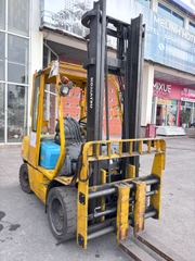Xe nâng hàng,hiệu KOMATSU,động cơ dầu ,model FD30HT-12,số khung M151C-517242,sức nâng 3000 kg .Năm sx 1996 .Hàng đã qua sử dụng - XC.D30KOD30.00276