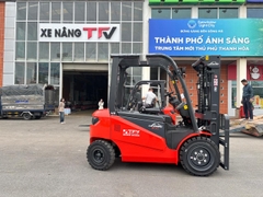 Xe nâng điện cân bằng Linde E Series 1.5-3.5 tấn