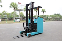 Xe nâng cũ Reach truck 1.5 tấn Sumitomo 61FBR15SE. Khung V4000. Sản xuất 2010. Mã XC.R15SUS40.00479