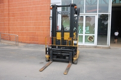 Xe nâng cũ Reach truck 1.5 tấn TCM FRHB15-8W1. Khung FSV5500. Sản xuất 2012. Mã XC.R15TCT55.00474