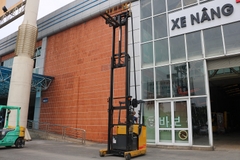 Xe nâng cũ Reach truck 1.5 tấn TCM FRHB15-8W1. Khung FSV5500. Sản xuất 2012. Mã XC.R15TCT55.00474