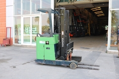 Xe nâng điện cũ reach truck cũ 1.5 tấn Toyota 7FBR15. Khung FV4000. Sản xuất 2007.