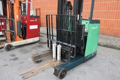 Xe nâng điện cũ Reach truck Toyota 7FBRS18