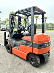 Xe nâng điện cũ 2.5 tấn Toyota 7FB25, nâng cao 3000mm. Sx 2015. XC.B25TOS30.00534