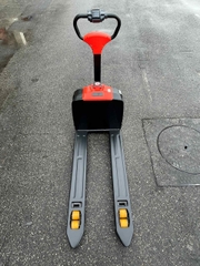 Xe nâng tay điện EP INTERLIFT 2T F4. Mới 100%