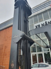 Xe nâng điện cũ Reach truck ngồi lái 2 tấn R 20-01 Linde. Khung Triplex 9600mm.​​​ Sản xuất 2014. Mã XC.R20LIT975.00317