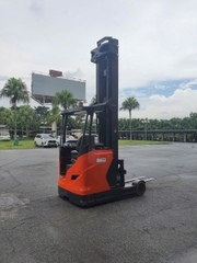Xe nâng điện cũ Reach truck ngồi lái 2 tấn R 20-01 Linde. Khung Triplex 9600mm.​​​ Sản xuất 2014. Mã XC.R20LIT975.00317