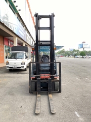 Xe nâng điện cũ ngồi lái 2.5 tấn Toyota 7FB25, nâng cao 4m, sx 2012. Mã XC.B25TOS40.00518