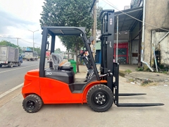 Xe nâng điện 3 tấn Interlift EFL303. Nâng cao 4m. Sx 2024. Mã XM.B30EPS40.00749