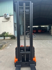 Xe nâng điện stacker 1.2 tấn Interlift EST124. Nâng cao 3.6m. Sx 2024. Mã XM.S12EPS36.00718