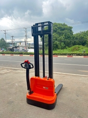 Xe nâng điện stacker 1.2 tấn Interlift EST124. Nâng cao 3.6m. Sx 2024. Mã XM.S12EPS36.00718