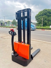 Xe nâng điện stacker 1.5 tấn Interlift EST152. Nâng cao 3m. Sx 2024. Mã XM.S15EPS30.00724