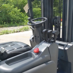 Xe nâng điện 3 bánh Interlift 1.0-1.5 tấn E1030GS-E1530GS