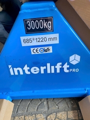 Xe nâng tay 3 tấn giá rẻ hiệu Interlift phiên bản Pro, tiêu chuẩn châu Âu