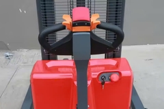Xe nâng điện stacker Interlift CL13GHY series