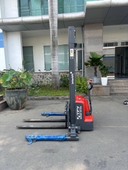 Xe nâng điện stacker 1.5 tấn Interlift CL1535GHY. Nâng cao 3.5m. Sx 2024. Mới 100%. Mã XM.S15IND35.00792