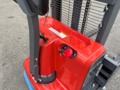 Xe nâng điện stacker 1.5 tấn Interlift CL1516GHY. Nâng cao 1.6m. Sx 2025. Mã XM.S15IND16.00861