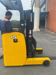 Xe nâng hàng tự hành hiệu KOMATSU, động cơ điện, model FB15RL-14, số khung M245-140629, năm sản xuất 2008