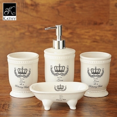 CROWN Bộ sứ nhà tắm 4 món 2172