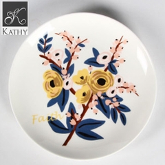 QUOTE Đĩa sứ Faith 2384