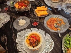 SPECIAL Tấm lót bàn ăn hình chiếc là kích thước 35x45cm màu bạc 7247B