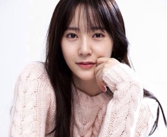 5 kiểu tóc mái giúp nàng che khuyết điểm và xinh hơn trong mọi hoàn cảnh