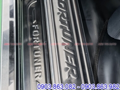 Nẹp Bước Chân Cho Xe Toyota Fortuner 2021