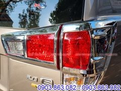 Ốp viền đèn trước sau xe Innova 2021