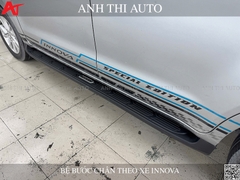 Lắp Bệ Bước Ngoài Ôm Sát Body Cho Xe Innova 2018-2021