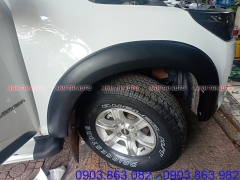 ỐP CUA LỐP XE COLORADO 2019 KIỂU TRƠN