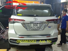 ỐP CHỐNG TRẦY CỐP SAU XE FORTUNER 2018 THÁI