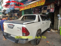 NẮP THÙNG CUỘN PICKUP THEO XE TOYOTA HILUX 2019