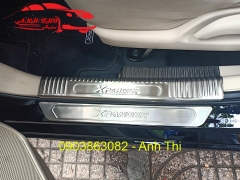 NẸP BƯỚC CHÂN THEO XE XPANDER 2019 INOX