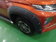 Độ đẹp cho Mitsubishi Triton 2020