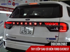 Lắp Tay Cốp Sau Có Đèn Cho Xe Ford Everest