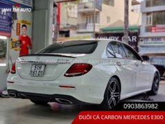 Đuôi Cá Thể Thao Theo Xe Mercedes E-Class