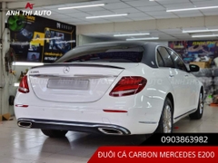 Đuôi Cá Thể Thao Theo Xe Mercedes E-Class