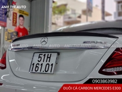 Đuôi Cá Thể Thao Theo Xe Mercedes E-Class